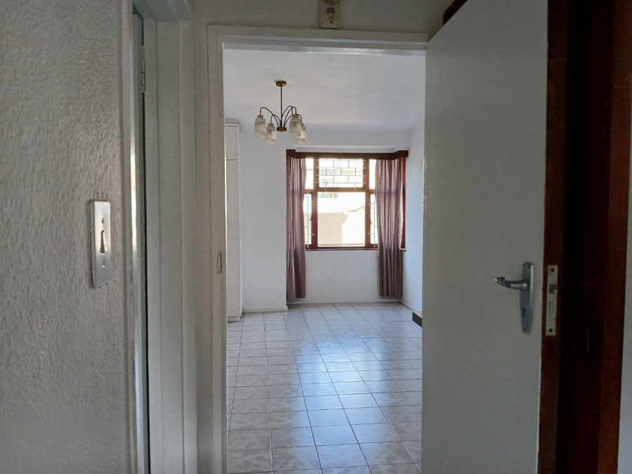To Let 0 Bedroom Property for Rent in Green Point Western Cape